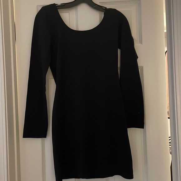 Black mini dress scoop neck size small - Picture 1 of 3